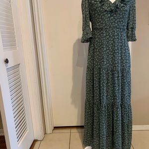 Gal meets glam green maxi dress size